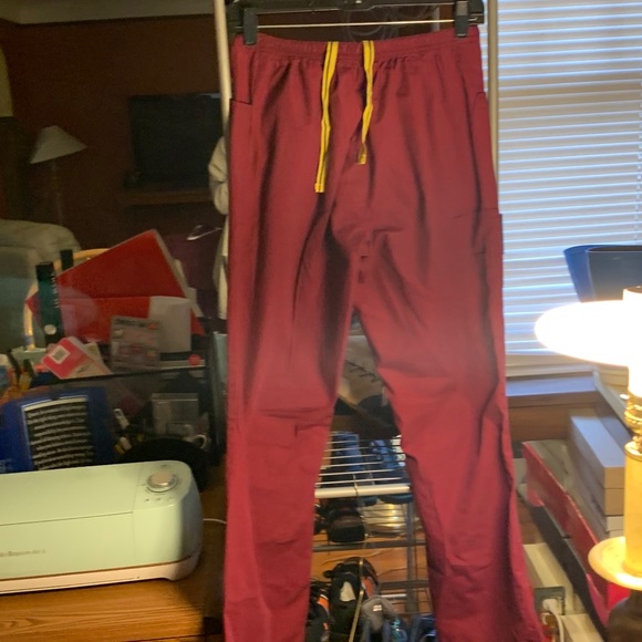 Scrubs Tops & Bottoms Great for students!!!! - Picture 7 of 8